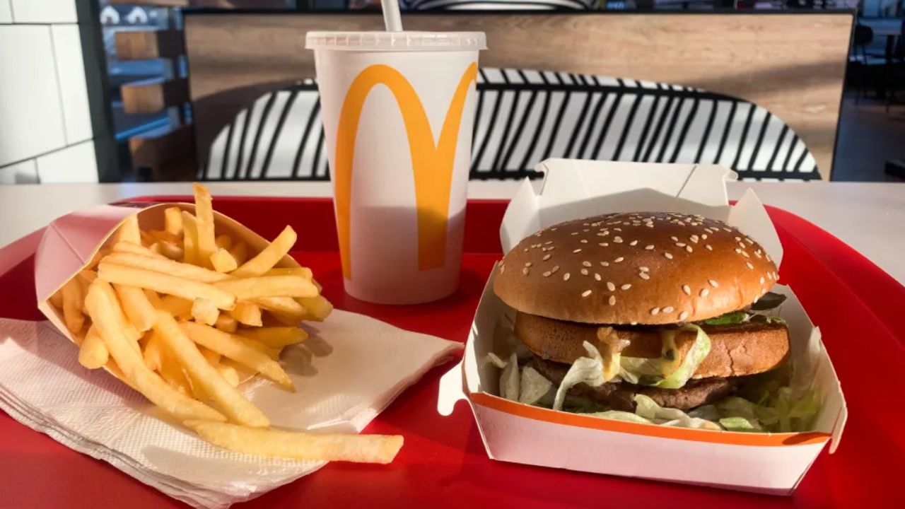 Oregon’s Minimum Wage Hike Leads to Massive Layoffs at Fast-Food Chain